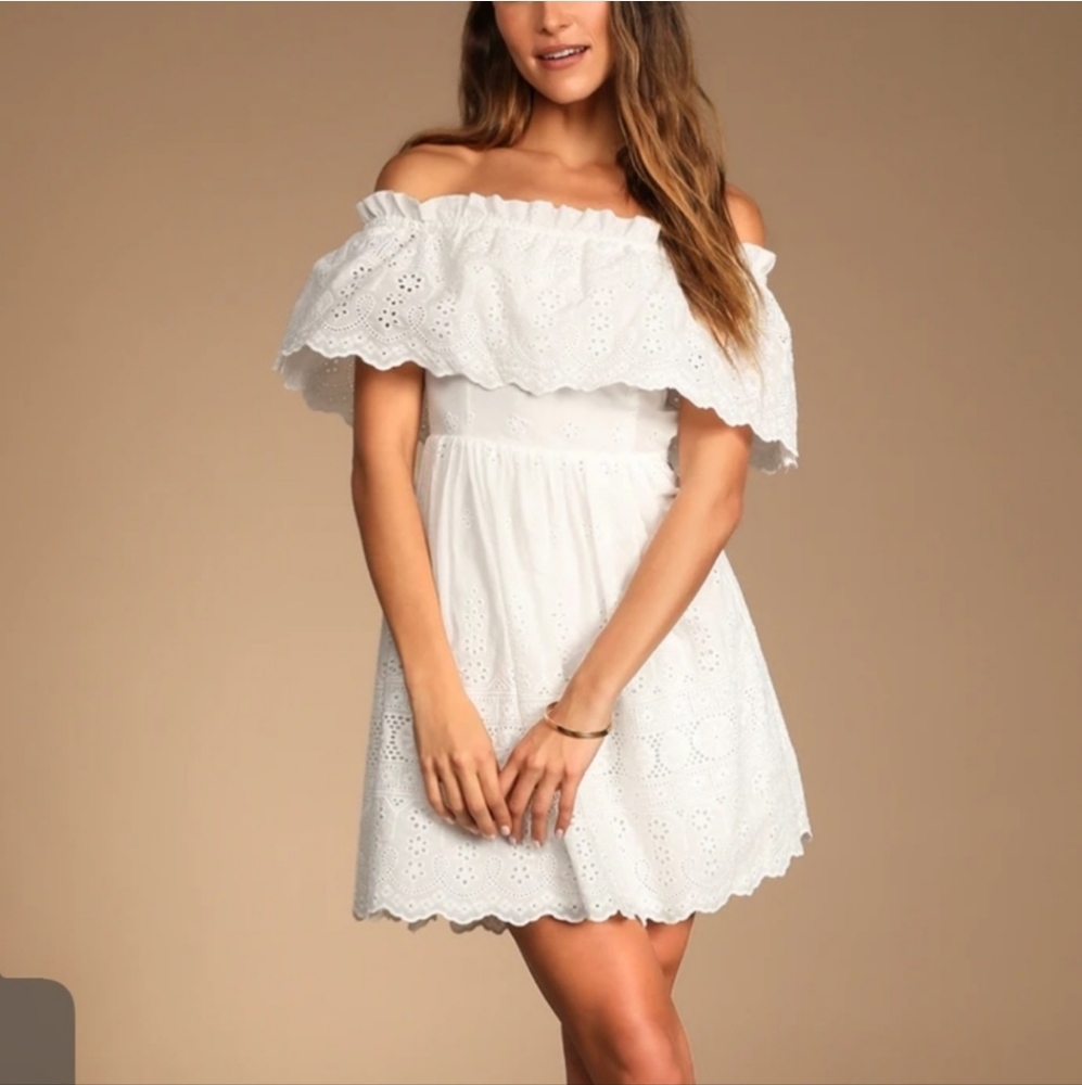 NWT! Francesca's White eyelet dress